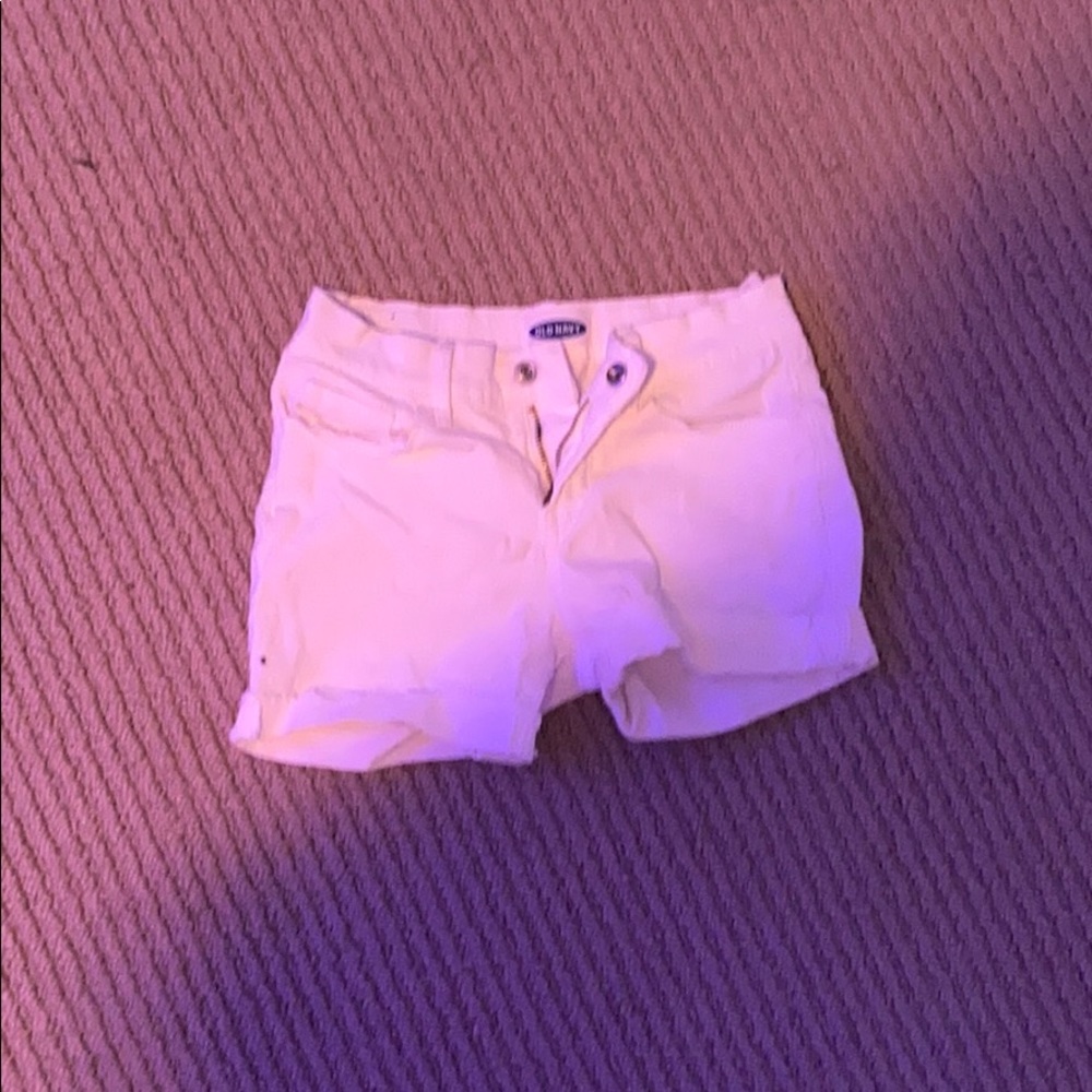 white jean shorts